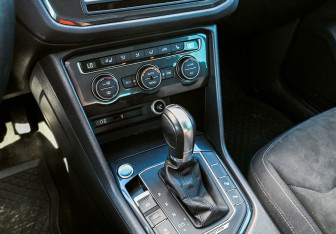 Подержанный автомобиль Volkswagen Tiguan 2017 года (15 фото)