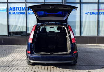 Подержанный автомобиль Ford C-MAX 2004 года (18 фото)