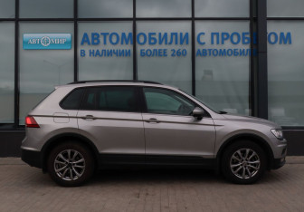 Подержанный автомобиль Volkswagen Tiguan 2019 года (6 фото)