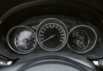 Подержанный автомобиль Mazda CX-5 2021 года (17 фото)