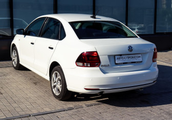 Подержанный автомобиль Volkswagen Polo Sedan 2019 года (3 фото)
