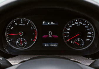 Подержанный автомобиль Kia K5 2021 года (18 фото)