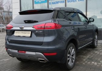 Подержанный автомобиль Geely Atlas 2021 года (5 фото)
