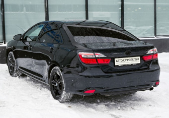 Подержанный автомобиль Toyota Camry Sedan 2012 года (3 фото)