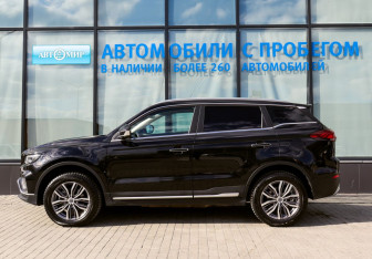 Подержанный автомобиль Geely Atlas Pro 2022 года (2 фото)