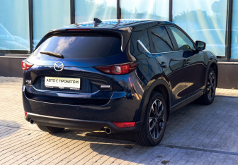 Подержанный автомобиль Mazda CX-5 2017 года (5 фото)