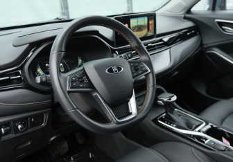 Подержанный автомобиль Москвич 3 2024 года (9 фото)