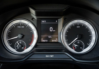 Подержанный автомобиль Skoda Octavia Liftback 2016 года (18 фото)