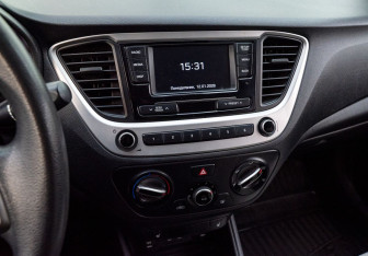 Подержанный автомобиль Hyundai Solaris Sedan 2018 года (15 фото)