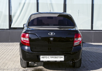 Подержанный автомобиль LADA (ВАЗ) Granta Sedan 2013 года (18 фото)