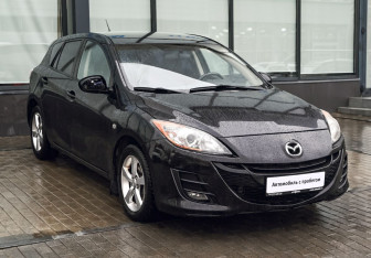 Подержанный автомобиль Mazda 3 Hatchback 2011 года (7 фото)