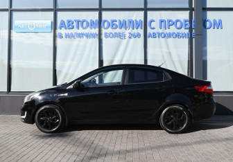 Подержанный автомобиль Kia Rio Sedan 2012 года (2 фото)
