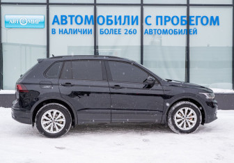 Подержанный автомобиль Volkswagen Tiguan 2021 года (7 фото)