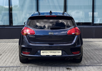 Подержанный автомобиль Kia Ceed Hatchback 2018 года (4 фото)