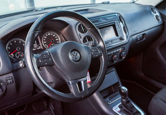 Подержанный автомобиль Volkswagen Tiguan 2016 года (9 фото)