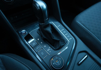 Подержанный автомобиль Volkswagen Tiguan 2017 года (16 фото)