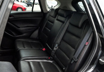 Подержанный автомобиль Mazda CX-5 2012 года (19 фото)