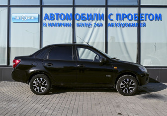Подержанный автомобиль LADA (ВАЗ) Granta Sedan 2013 года (6 фото)