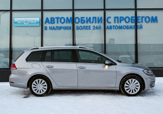 Подержанный автомобиль Volkswagen Golf Wagon 2018 года (6 фото)