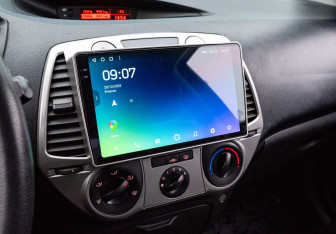 Подержанный автомобиль Hyundai i20 2010 года (13 фото)