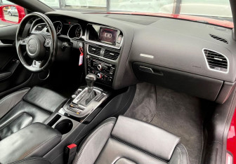Подержанный автомобиль Audi A5 Coupe 2014 года (13 фото)