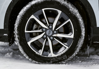 Подержанный автомобиль Geely Coolray 2021 года (21 фото)