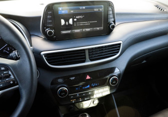 Подержанный автомобиль Hyundai Tucson 2019 года (15 фото)