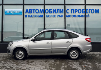 Подержанный автомобиль LADA (ВАЗ) Granta Liftback 2019 года (2 фото)