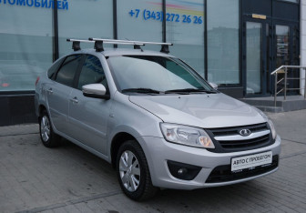 Подержанный автомобиль LADA (ВАЗ) Granta Liftback 2014 года (7 фото)