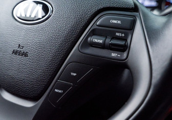 Подержанный автомобиль Kia Cerato Sedan 2015 года (14 фото)