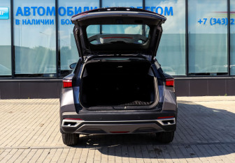 Подержанный автомобиль Omoda C5 2024 года (20 фото)
