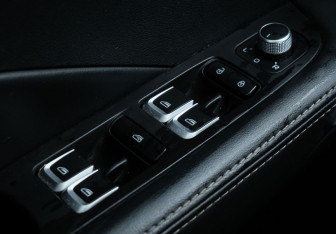 Подержанный автомобиль Geely Coolray 2021 года (11 фото)