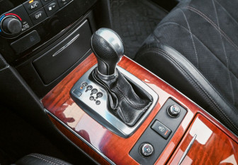 Подержанный автомобиль Infiniti FX 2012 года (16 фото)