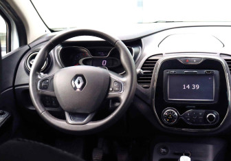 Подержанный автомобиль Renault Kaptur 2018 года (19 фото)