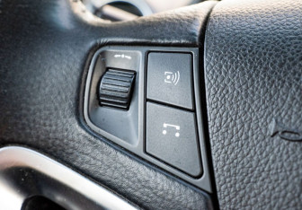 Подержанный автомобиль Opel Antara 2013 года (13 фото)