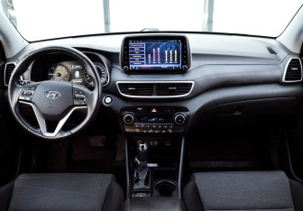Подержанный автомобиль Hyundai Tucson 2018 года (15 фото)
