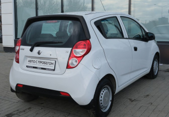 Подержанный автомобиль Ravon R2 2016 года (5 фото)