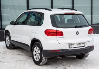 Подержанный автомобиль Volkswagen Tiguan 2011 года (3 фото)