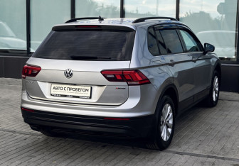 Подержанный автомобиль Volkswagen Tiguan 2020 года (5 фото)