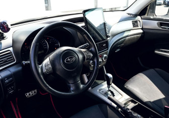 Подержанный автомобиль Subaru Forester Suv 2010 года (14 фото)