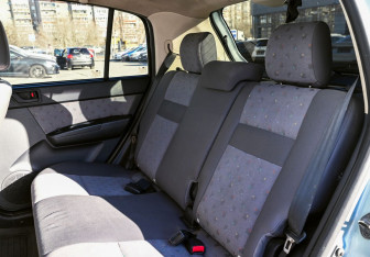 Подержанный автомобиль Hyundai Getz 2005 года (15 фото)