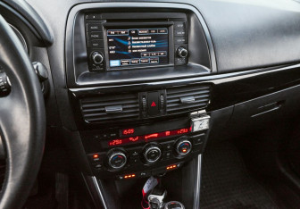 Подержанный автомобиль Mazda CX-5 2012 года (15 фото)