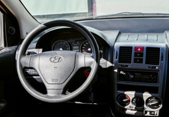 Подержанный автомобиль Hyundai Getz 2005 года (17 фото)