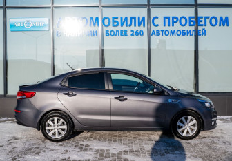 Подержанный автомобиль Kia Rio Sedan 2016 года (6 фото)