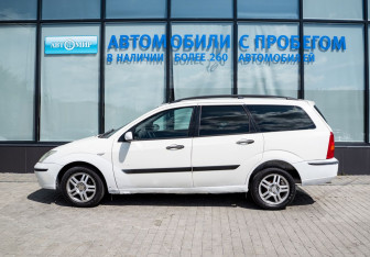 Подержанный автомобиль Ford Focus Wagon 2004 года (2 фото)