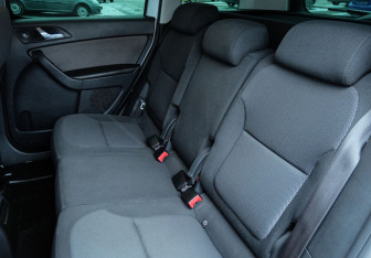 Подержанный автомобиль Skoda Yeti 2013 года (18 фото)