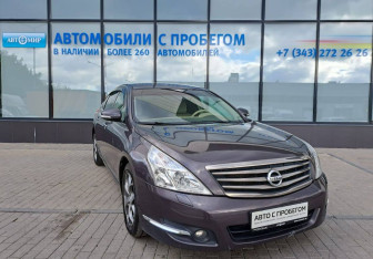 Подержанный автомобиль Nissan Teana 2011 года (7 фото)
