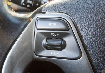 Подержанный автомобиль Kia Rio Sedan 2016 года (13 фото)