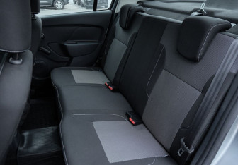 Подержанный автомобиль Renault Logan Sedan 2022 года (17 фото)