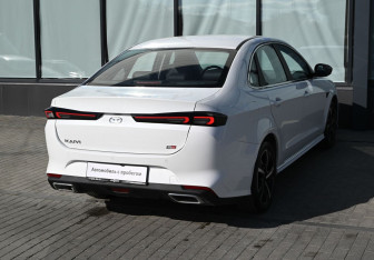 Подержанный автомобиль Kaiyi E5 2023 года (5 фото)